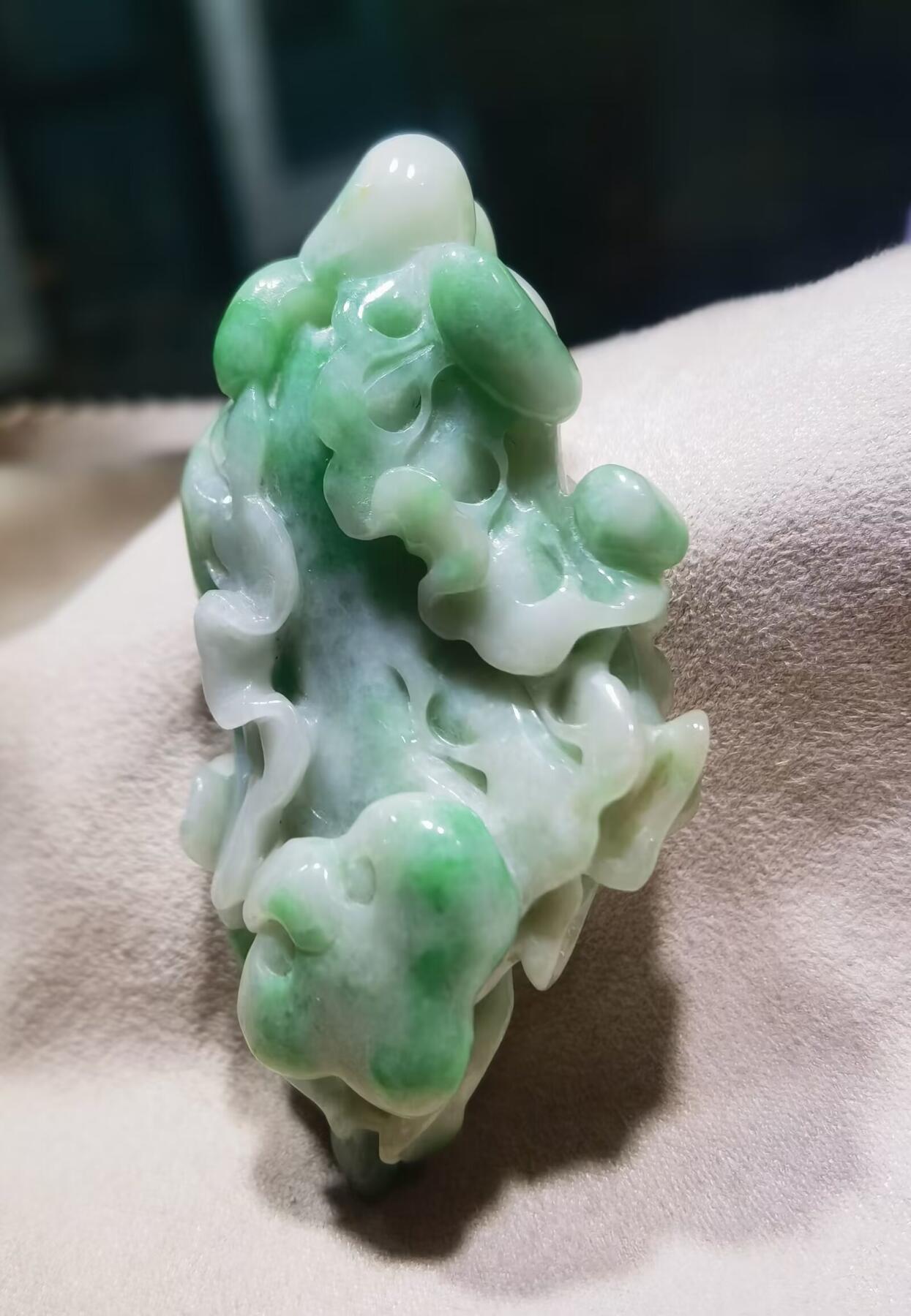 纯天然翡翠白菜手把件