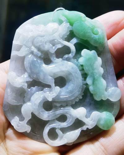 纯天然翡翠祥龙献瑞 尺寸:57mm*49mm*8mm 图片无美化、无滤镜！还原实物真实颜色！ - 纯天然翡翠祥龙献瑞 尺寸:57mm*49mm*8mm 图片无美化、无滤镜！还原实物真实颜色！