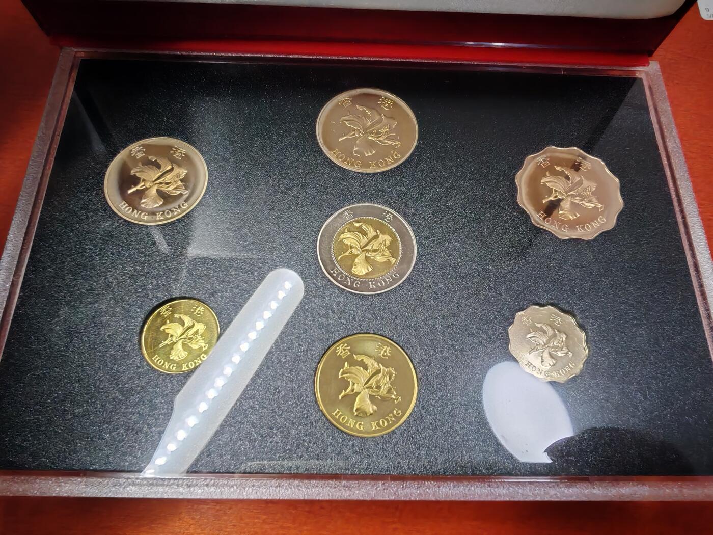长老汇龙年精选第三十一场拍卖 1997香港回归精制套币7枚，盒证全，曾经炒得价格极高