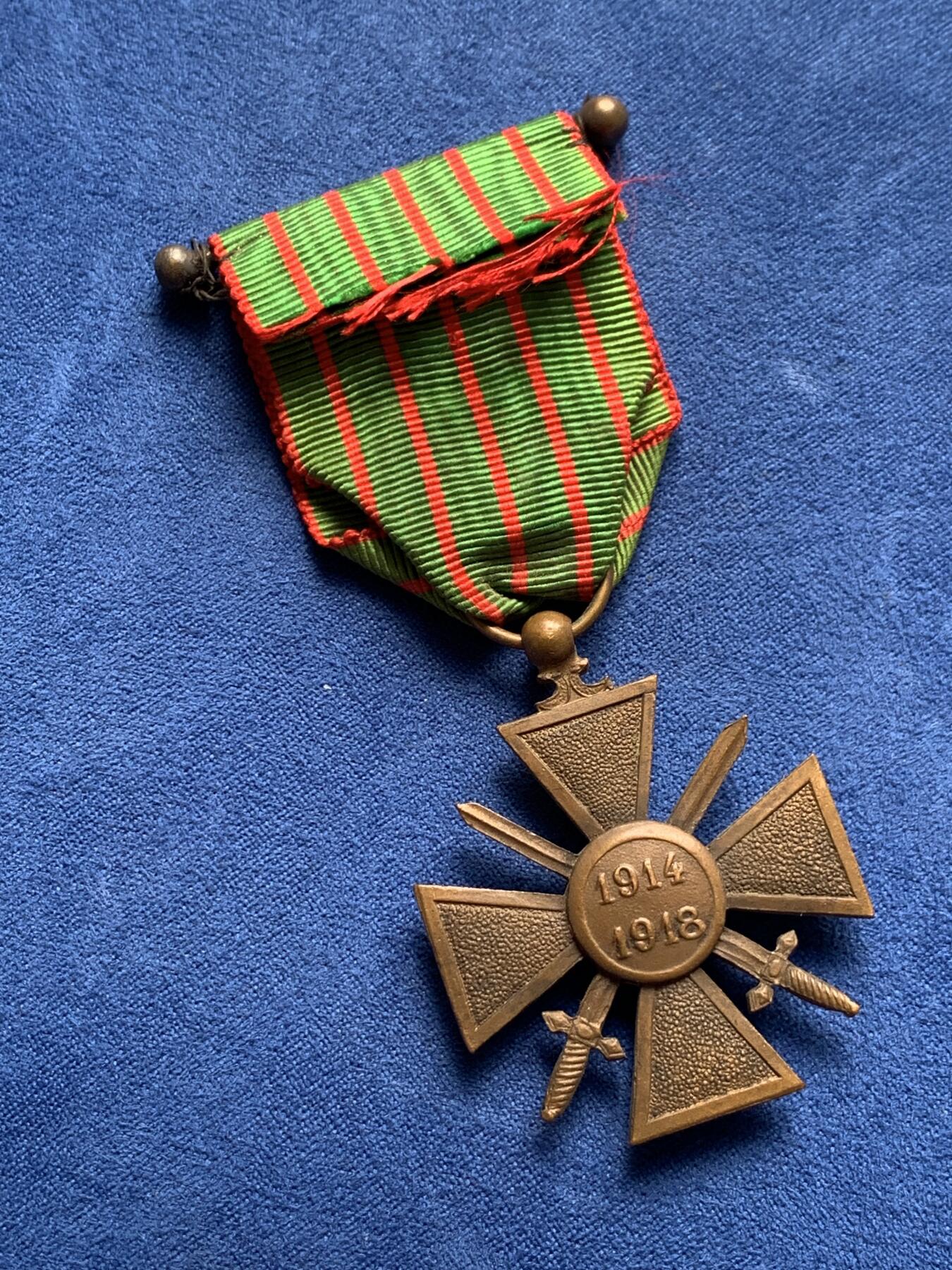 《竞宝斋》第308场   周日，周一,周二 3场连拍 （全场包邮） 法国 1914-1918年 一战十字奖章