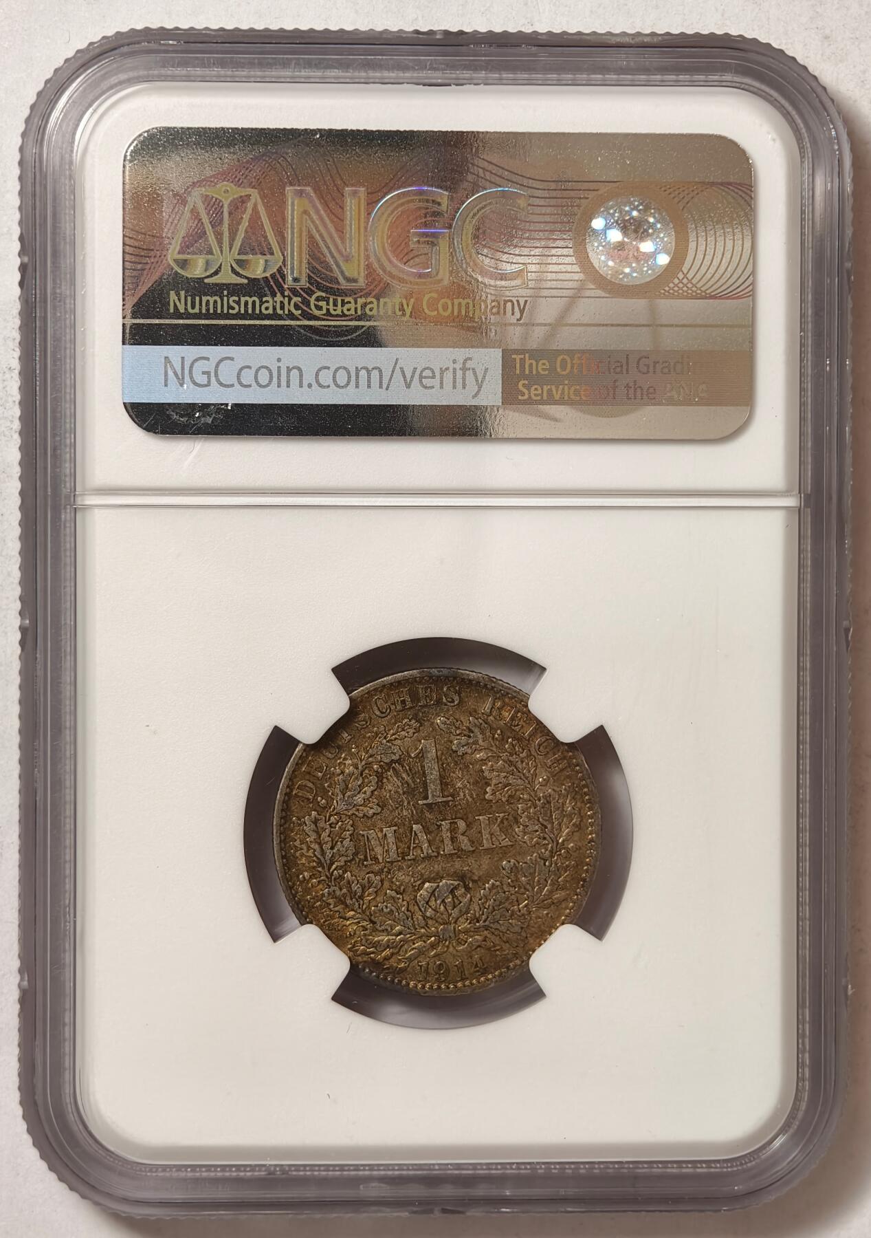 紫瑗钱币——第466期 德国 1914年 A版 第二帝国 长翅 1马克 银币 NGC AU58 五彩包浆