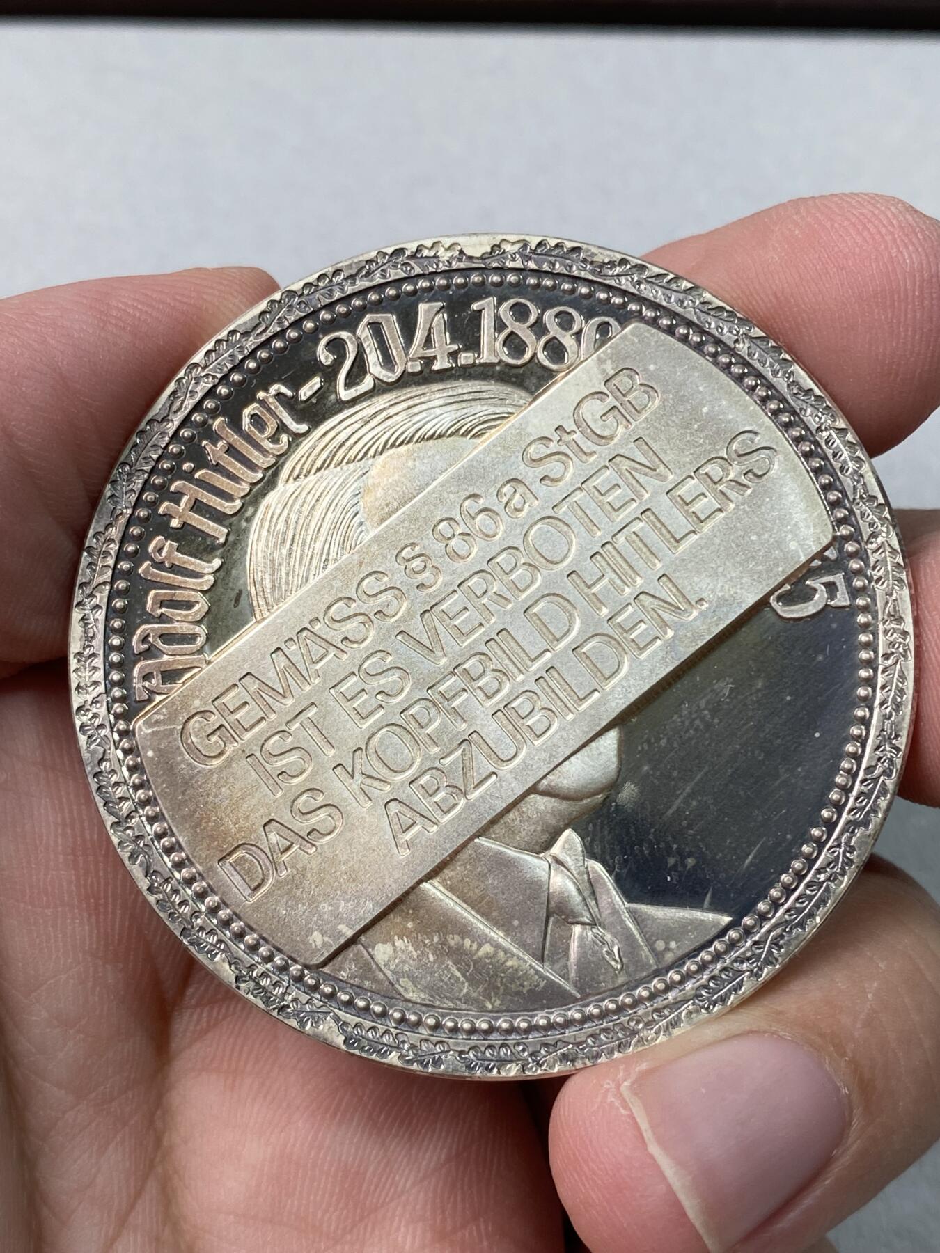 万国钱币拍卖第034期 1977年第二次世界大战期间帝国国会大厦纪念银章 50MM 35G