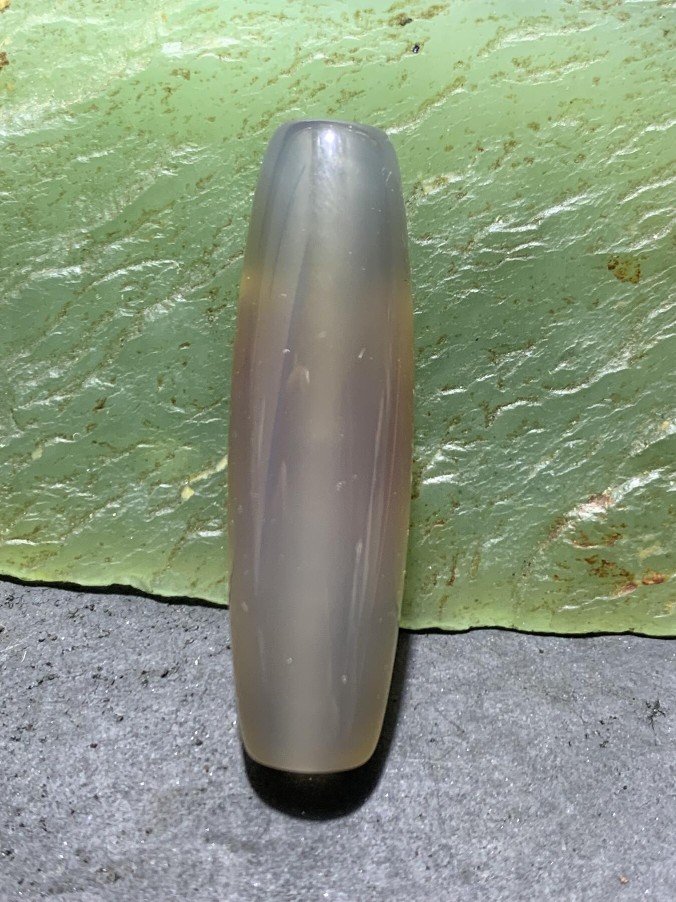 精美亚光高玉化巴西玛瑙手工俏色巧雕莲花桶珠一个！