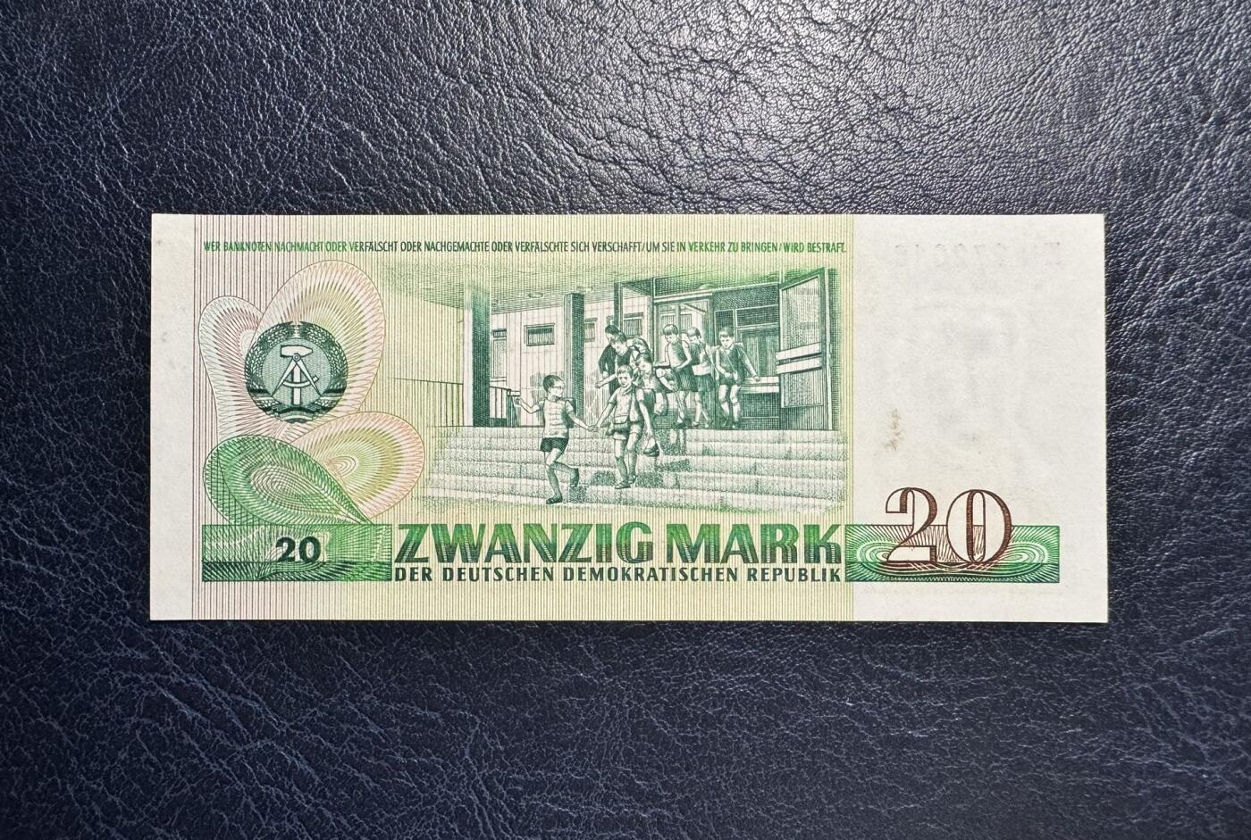 收藏联盟Quantum Auction 第377期拍卖  德国1975年20马克 品相UNC-