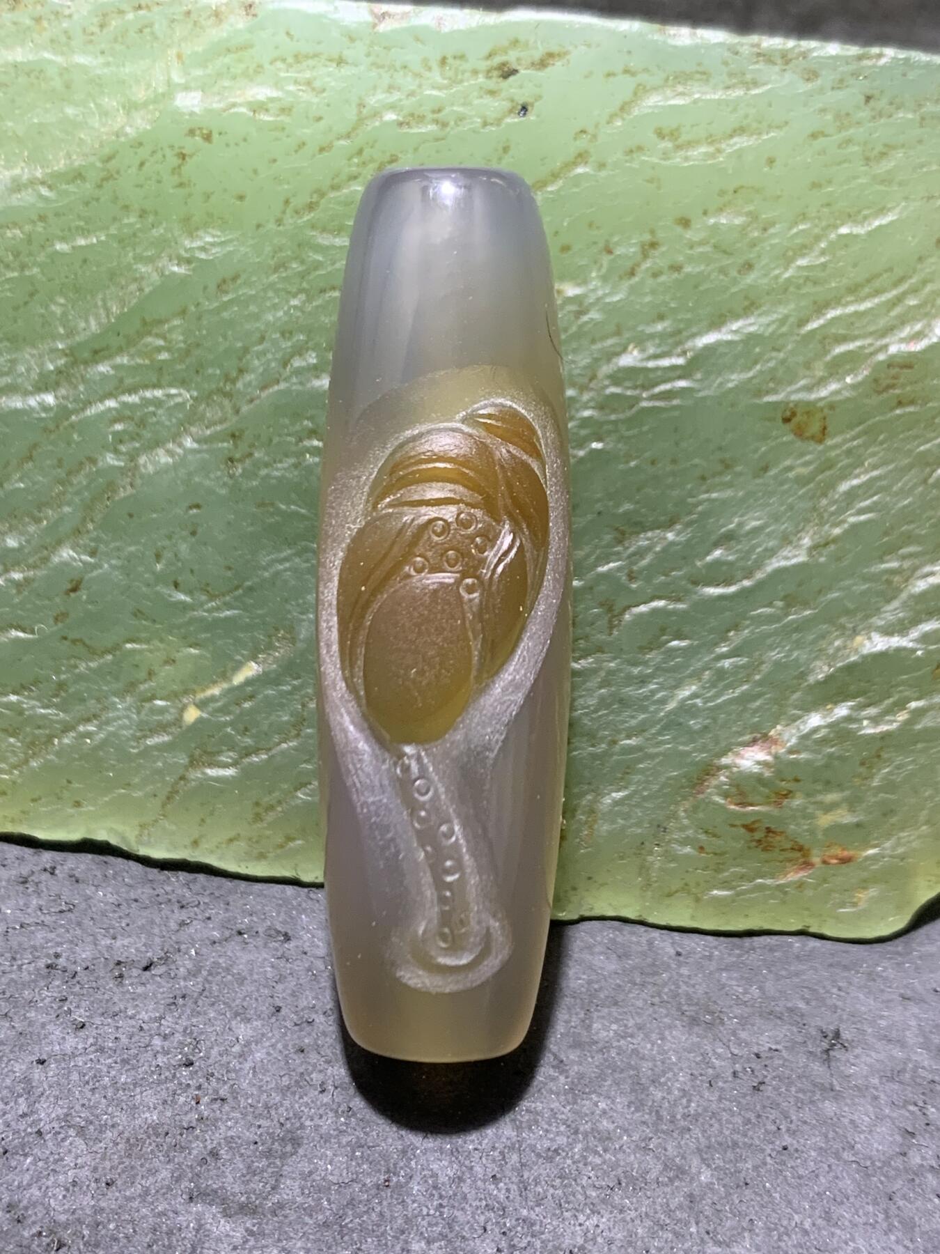 精美亚光高玉化巴西玛瑙手工俏色巧雕莲花桶珠一个！