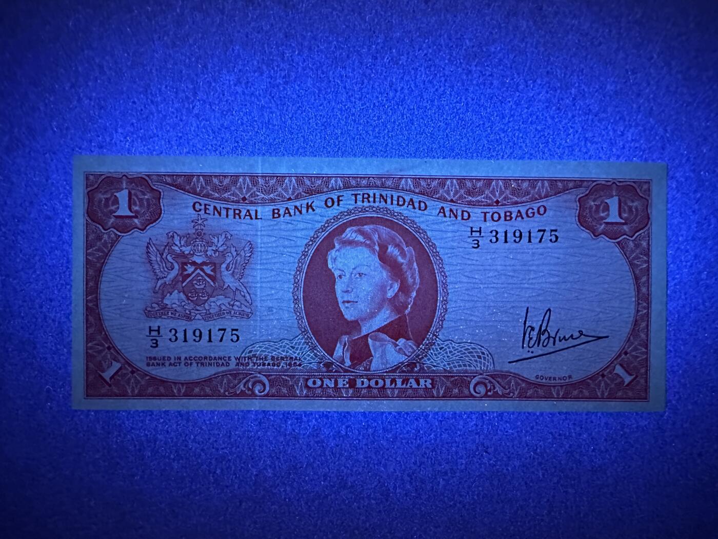 《张总收藏》168期-周六外币荟萃 特立尼达和多巴哥1元 UNC 1964年女王 无4