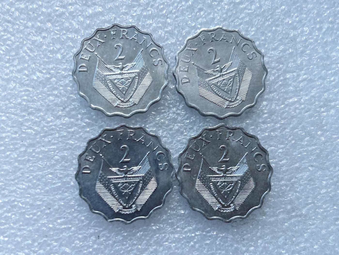 第一海外回流一元起拍收藏 散集专场 第120期 卢旺达1970年2法郎铝币 4枚