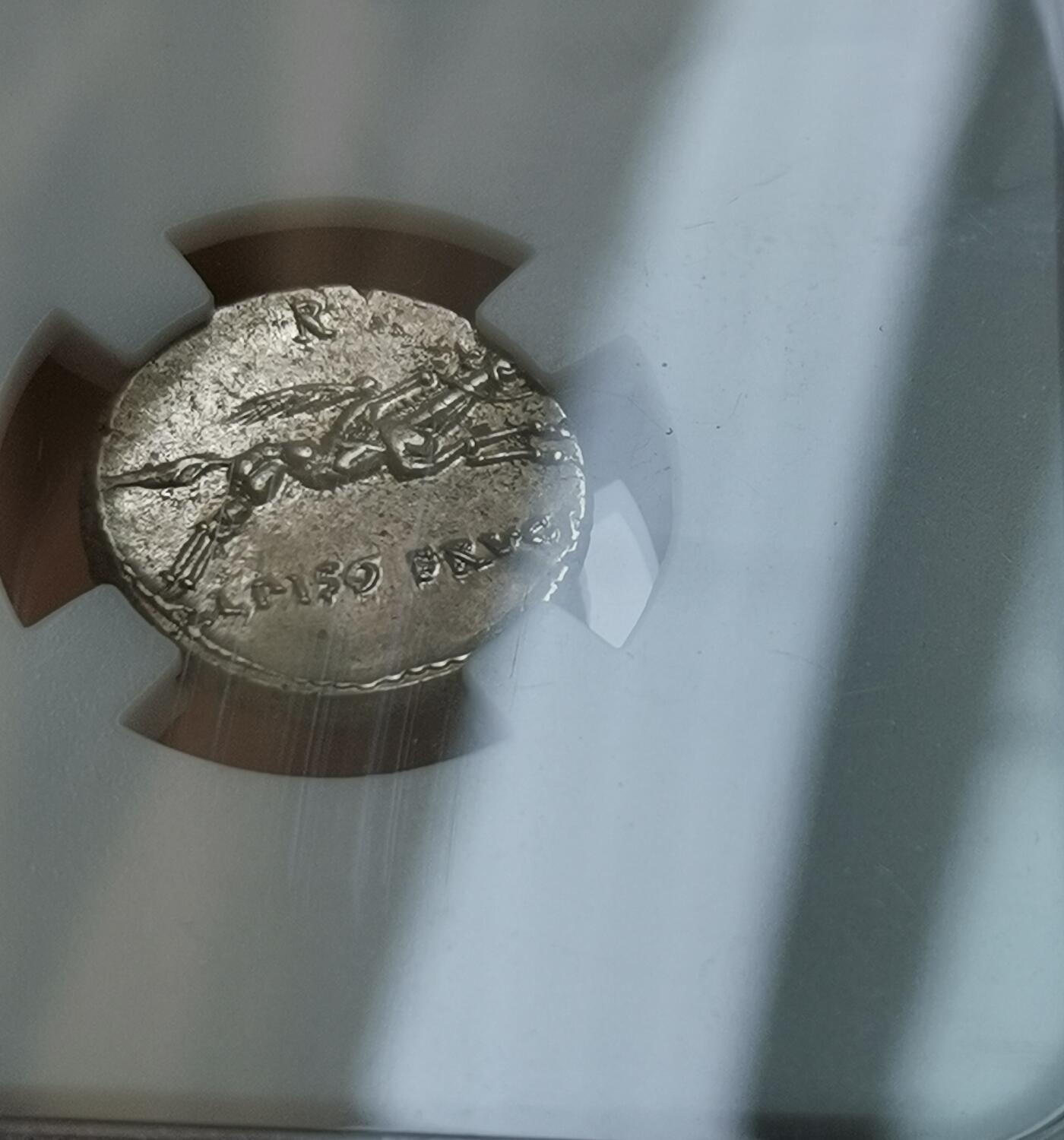 瓶子🏺第159期拍卖会  公元67年 古罗马共和时代 太阳神阿波罗	 背:骑手向右驭马 制币官:C.Piso L.f. Frugi 1狄纳里银币