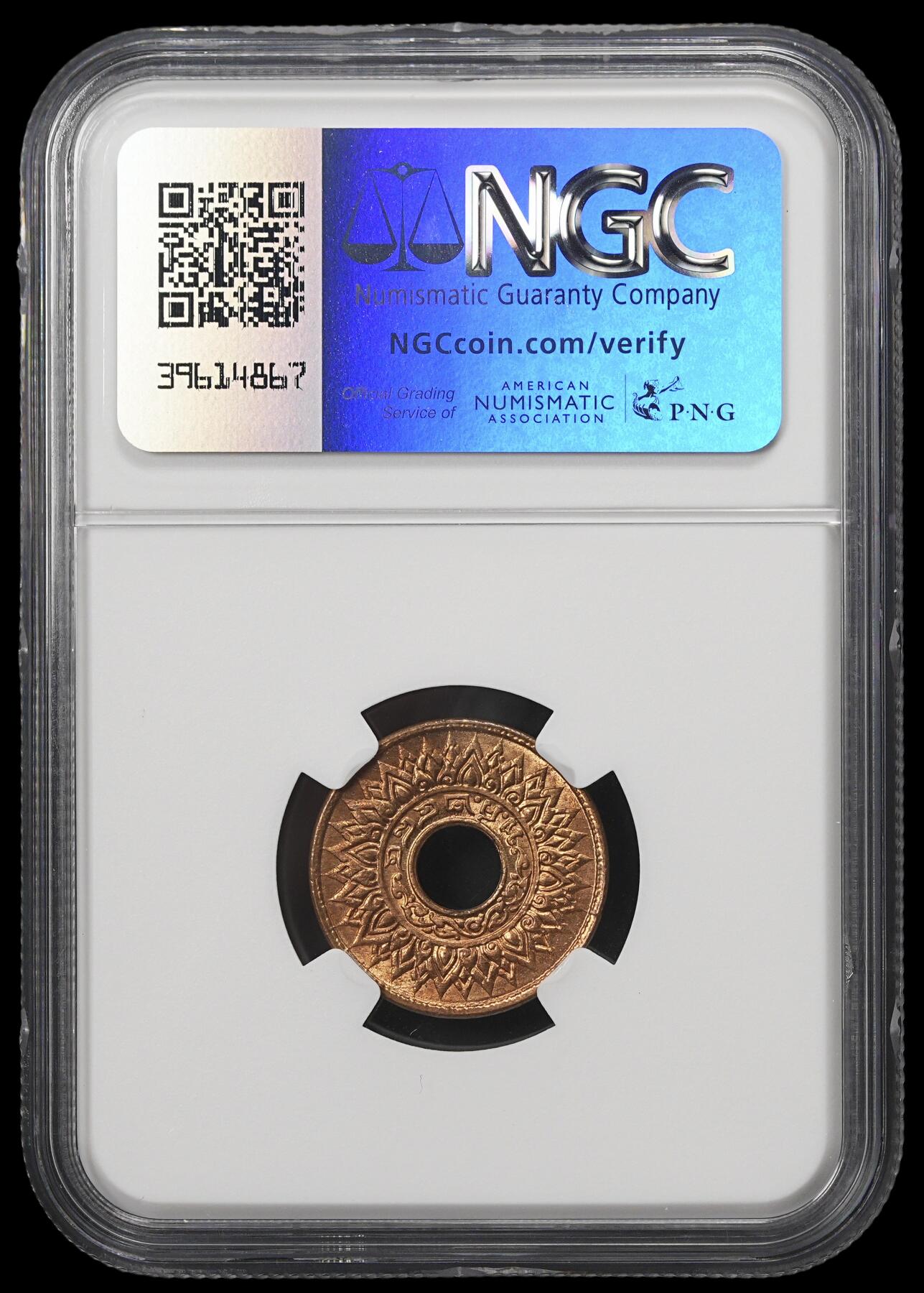 修遠堂世界钱币第四十期 全场包邮 NGC MS66RB 1941年泰国中孔1萨当铜币