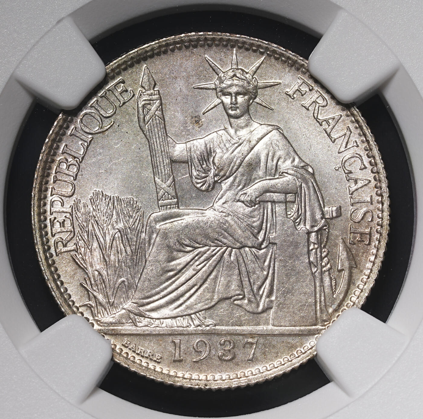修遠堂世界钱币第四十期 全场包邮 NGC MS65 1937年法属印支坐人20分银币