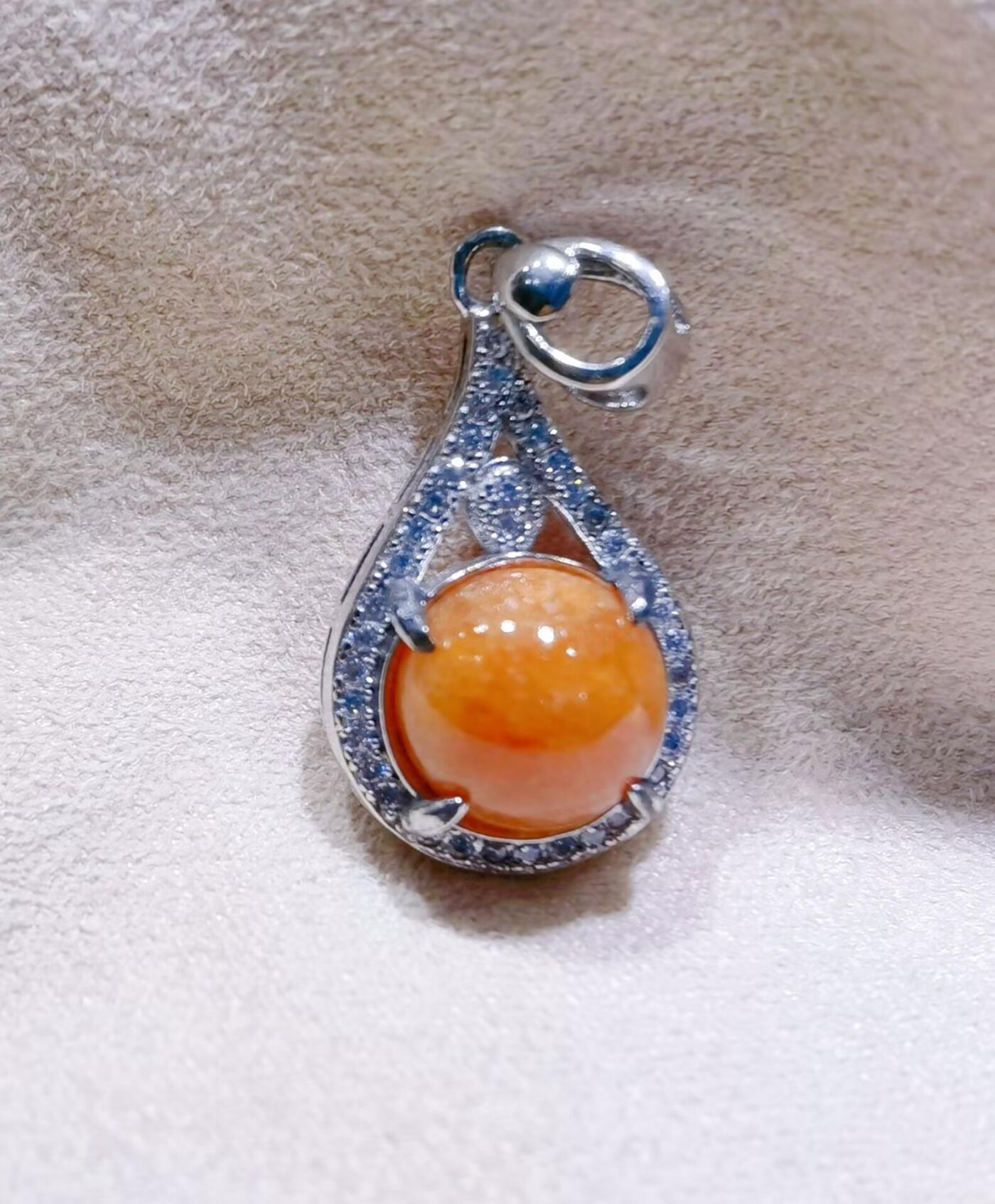 红翡戒指吊坠套装s925纯银镶嵌可调节圈口，天然红翡，佩戴优雅简约！捡漏从速，镶嵌费都不够！