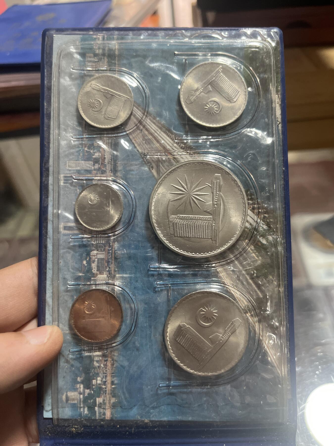 钱币，纪念章，杂项拍卖专场 新马套币狮子和大楼