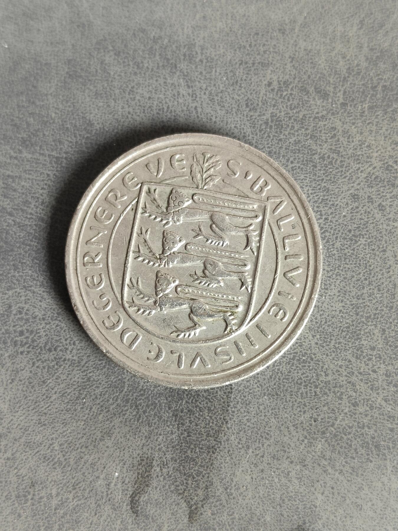 英雄古币捡漏专场第一期无押金可累计捡漏，全场50包邮，偏远地区除外。 更西岛