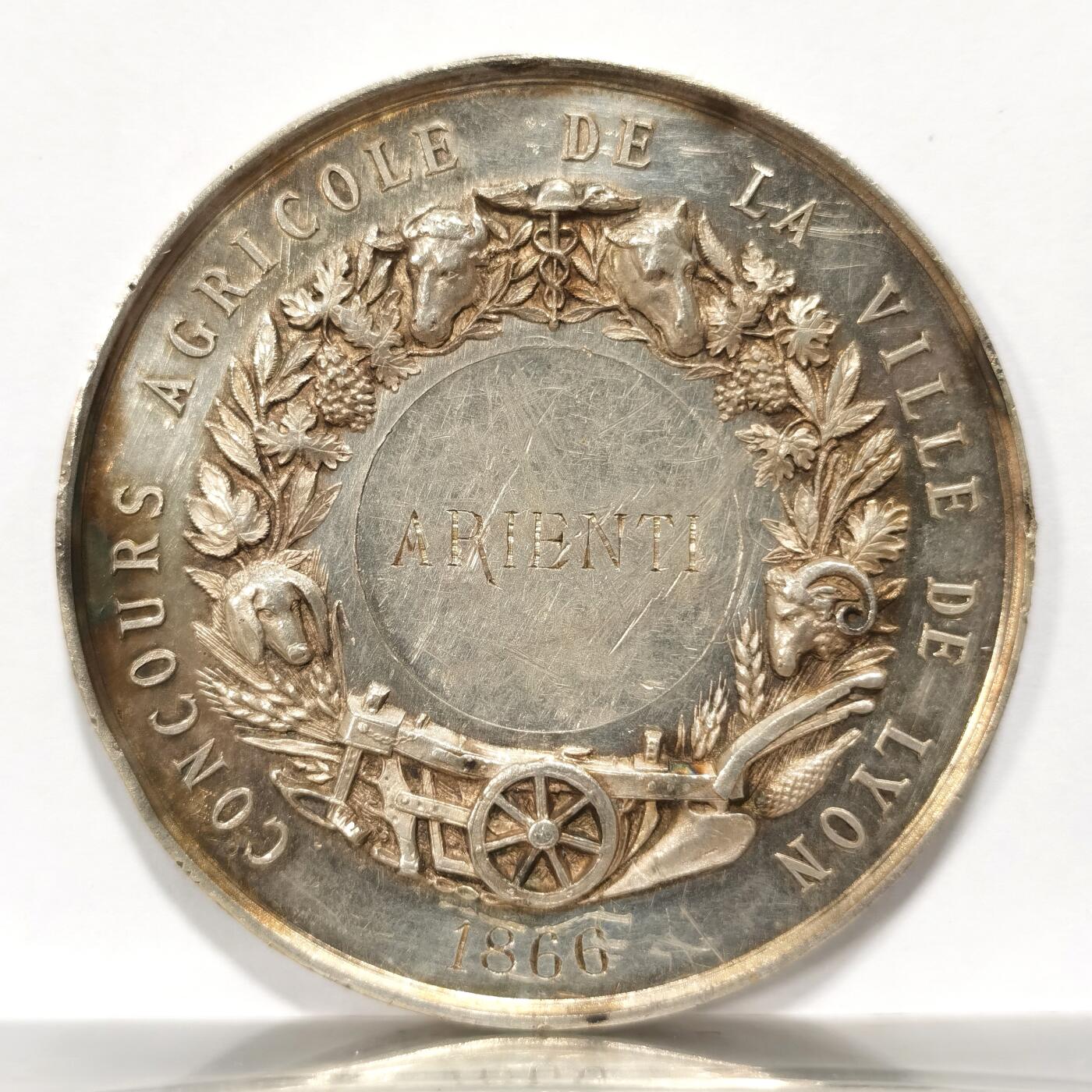 博洋堂世界钱币拍卖第092期（全场包邮） 法国1866年农业女神古典银章，直径:50mm  重量:66g，品相不错