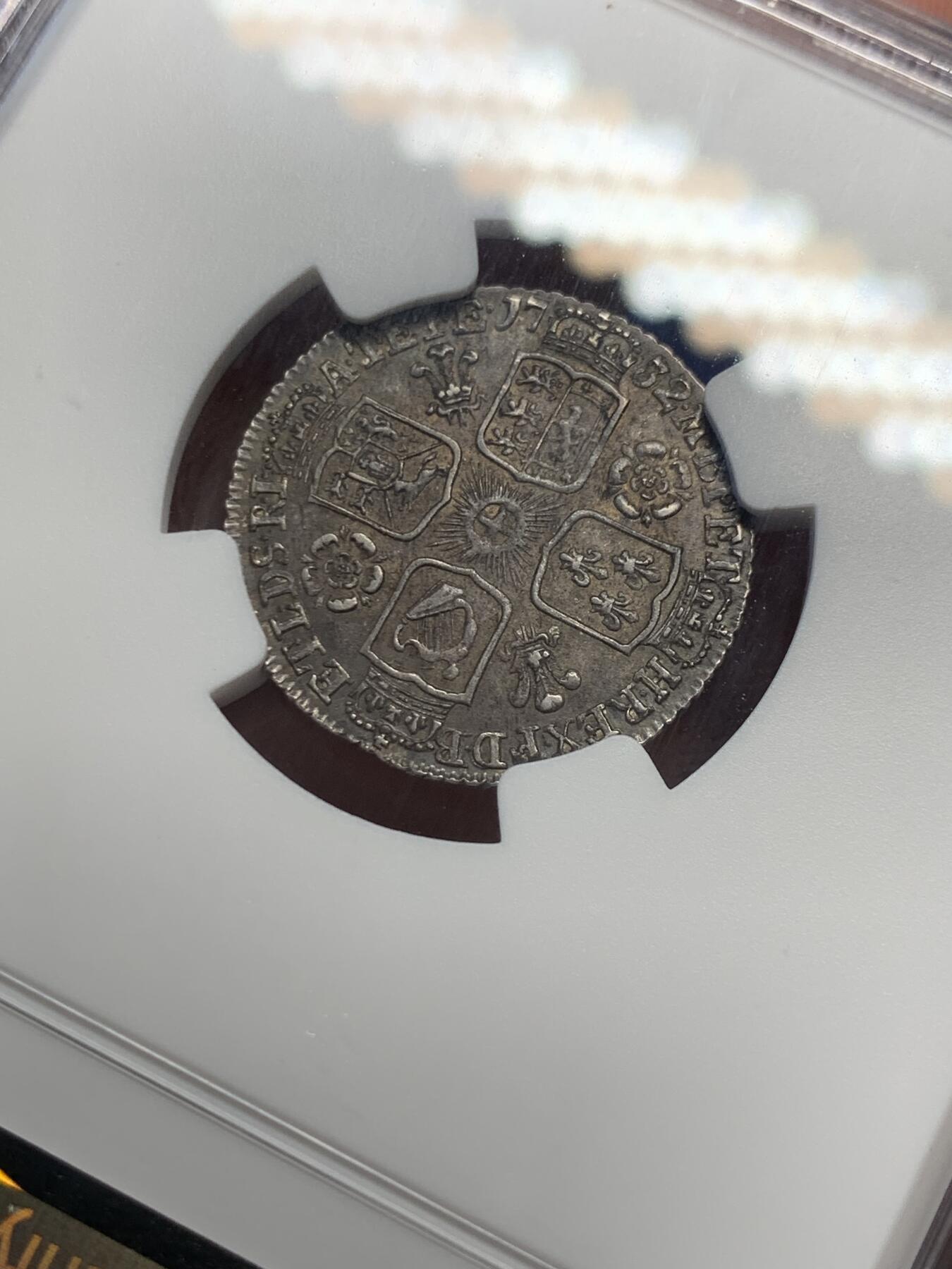 《竞宝斋》秋分专场 2-2 中拍送定制纪念章 周日，周一 （全场顺丰包邮）311场 NGC MS62 英国1732乔治二世6便士银币