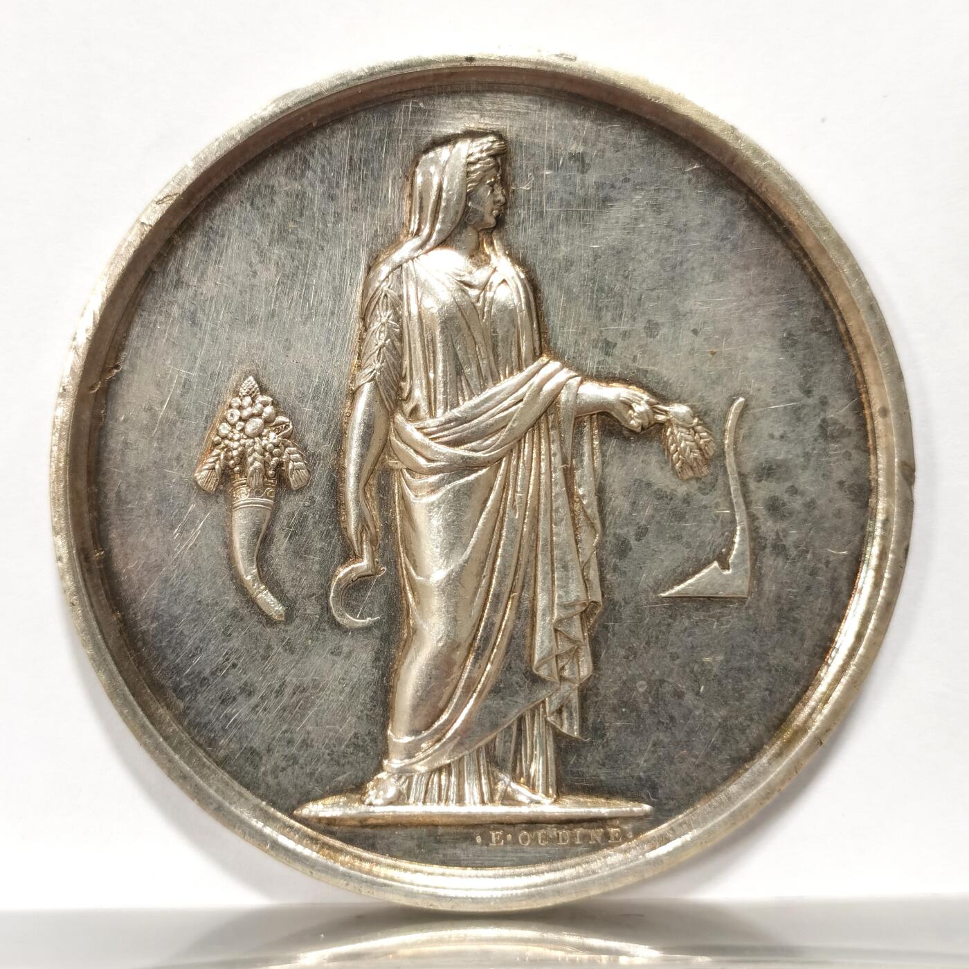 博洋堂世界钱币拍卖第092期（全场包邮） 法国1866年农业女神古典银章，直径:50mm  重量:66g，品相不错