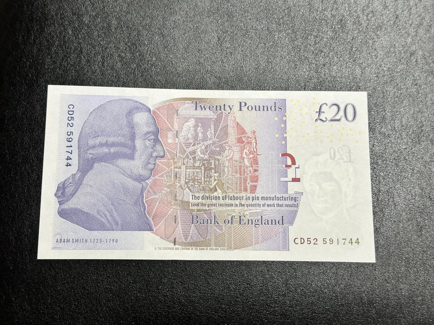 《外钞收藏家》第四百一十八期 英国F序列20镑 全新UNC