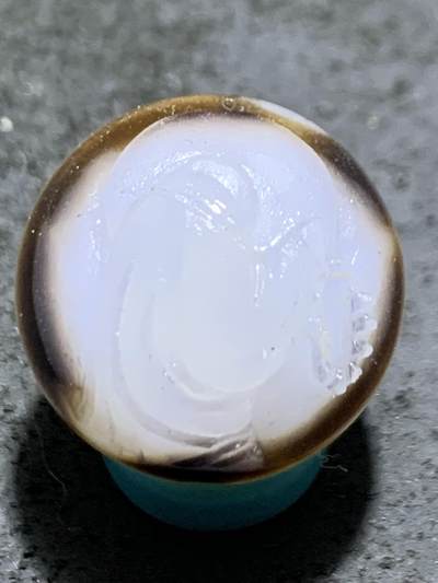 精美高玉化亚光一线海洋玉髓手工俏色巧雕一心向佛意境圆珠一个！ - 精美高玉化亚光一线海洋玉髓手工俏色巧雕一心向佛意境圆珠一个！