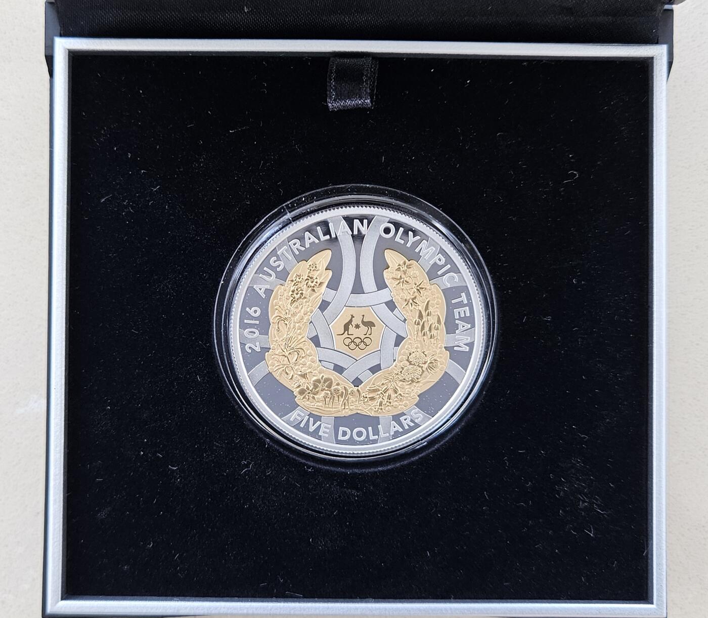 	澳大利亚皇家铸币厂 Australian Royal Mint, 2016 Proof 5$ 1 oz Silver Selectively Gold Plated Coin 40 mm "2016 Australian Olypic Team"  