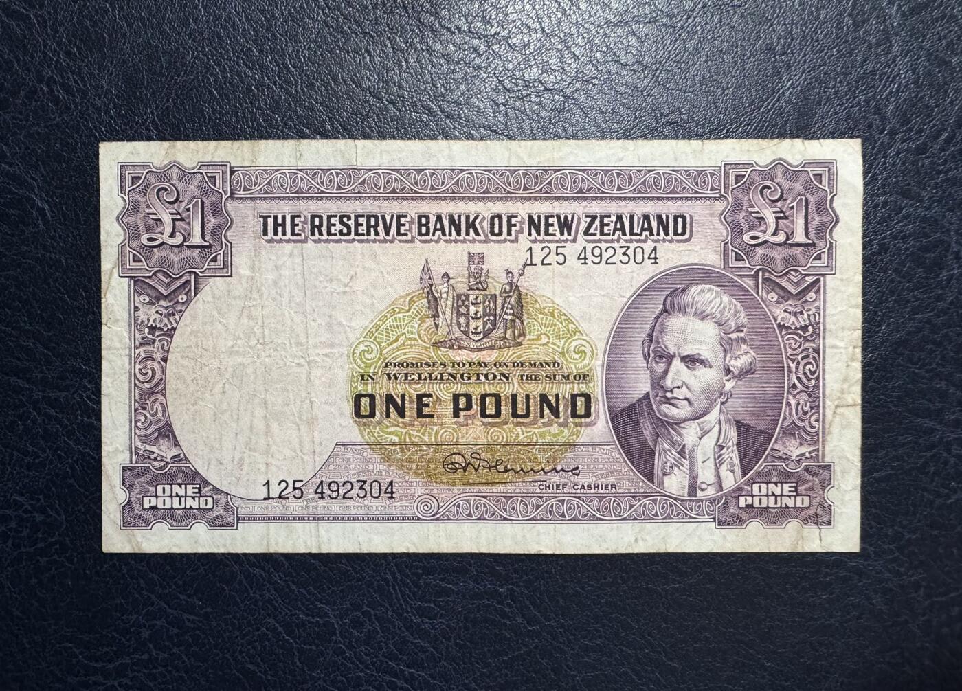 收藏联盟Quantum Auction 第379期拍卖  新西兰1956-67年1镑 品相如图 库克船长