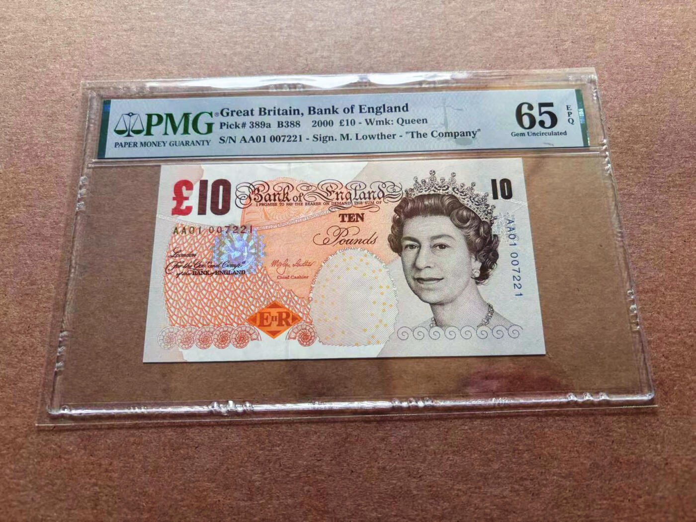 【Blue Auction】✨世界纸币精拍第551期【精】 【AA01 千位小号】英国 2000年10镑 PMG65EPQ 