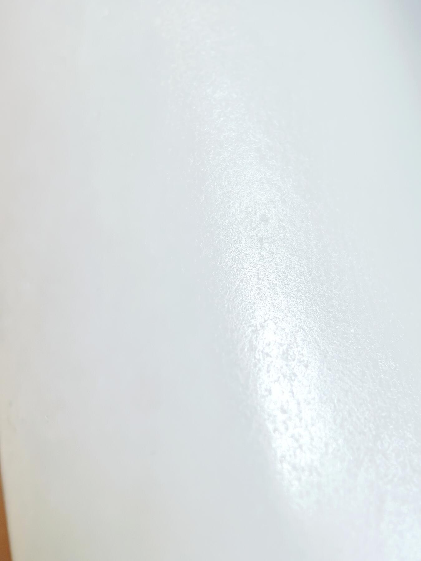 和田籽料一级白手把件 ​玉质温润细腻光滑，手感油润，表皮可见天然毛孔撞击坑，未打孔！