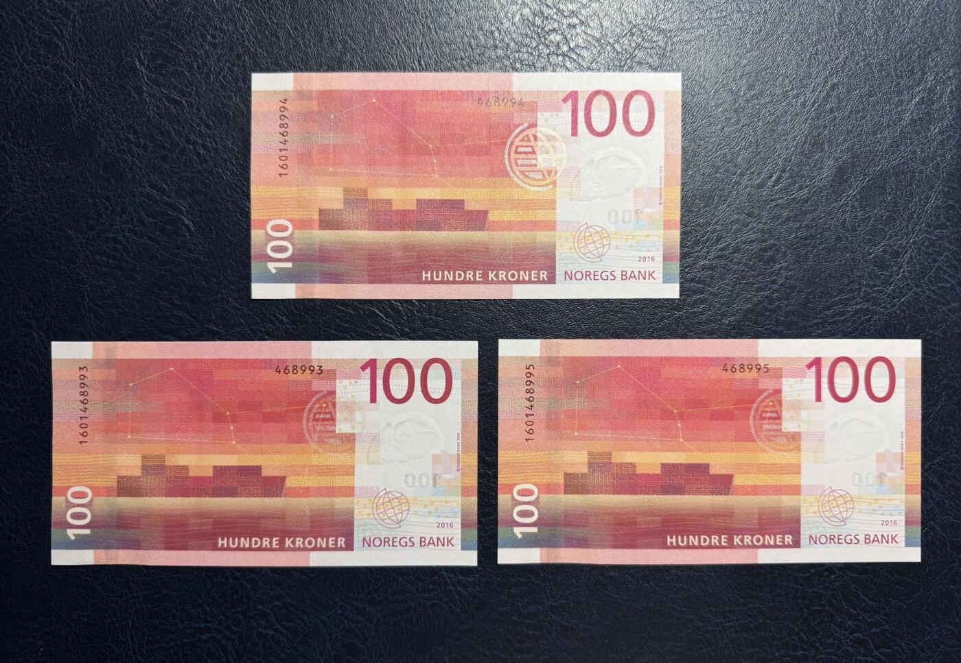 收藏联盟Quantum Auction 第379期拍卖  挪威2016年100克朗三张 品相全新UNC 维京战船
