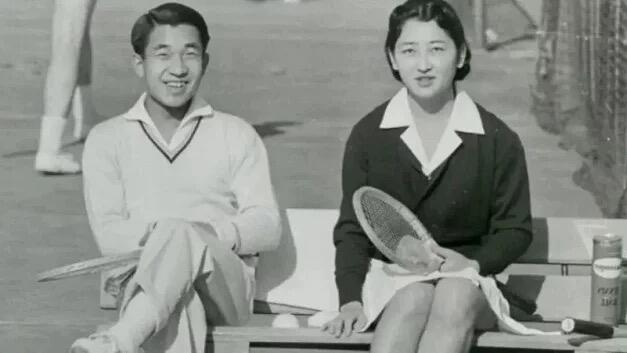 日本1959年 明仁天皇大婚高浮雕精制大铜章 55MM