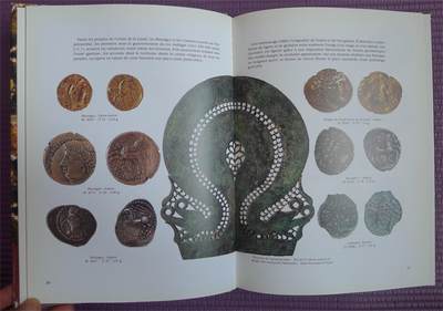 世界钱币章牌书籍专场拍卖11.01 一本关于法国古代钱币的书（高卢至卡佩王朝时期）