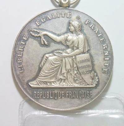 法国1905年 玛丽安娜女神坐像高浮雕精制大银章 43MM 28.5克 - 法国1905年 玛丽安娜女神坐像高浮雕精制大银章 43MM 28.5克