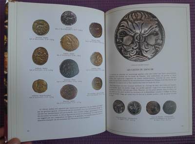 世界钱币章牌书籍专场拍卖11.01 一本关于法国古代钱币的书（高卢至卡佩王朝时期）