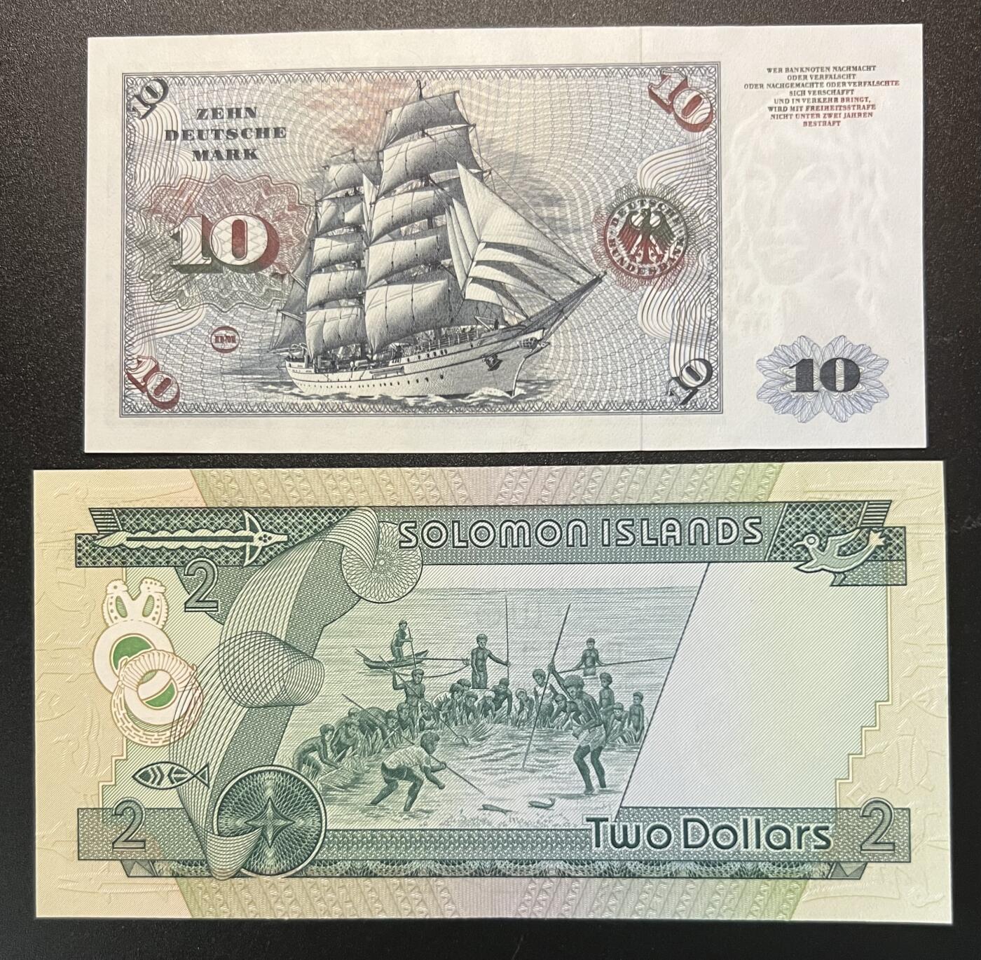 珑诚汇·乐淘淘 世界纸币拍卖 第29期 德国1970年10马克 轻微潮斑 UNC&所罗门群岛1977年纸币 2元 女王钞 无四七 全新unc