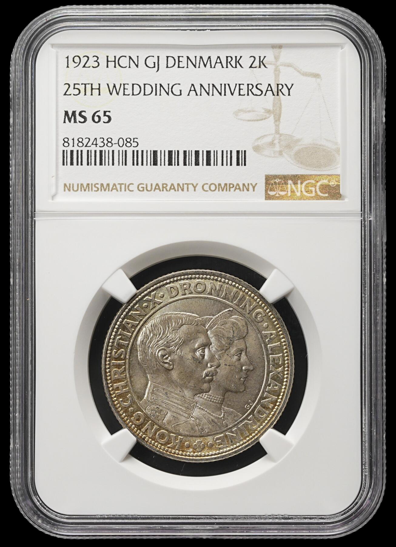修遠堂世界钱币第四十一期 全场包邮 NGC MS65 1923年丹麦国王银婚纪念2克朗银币