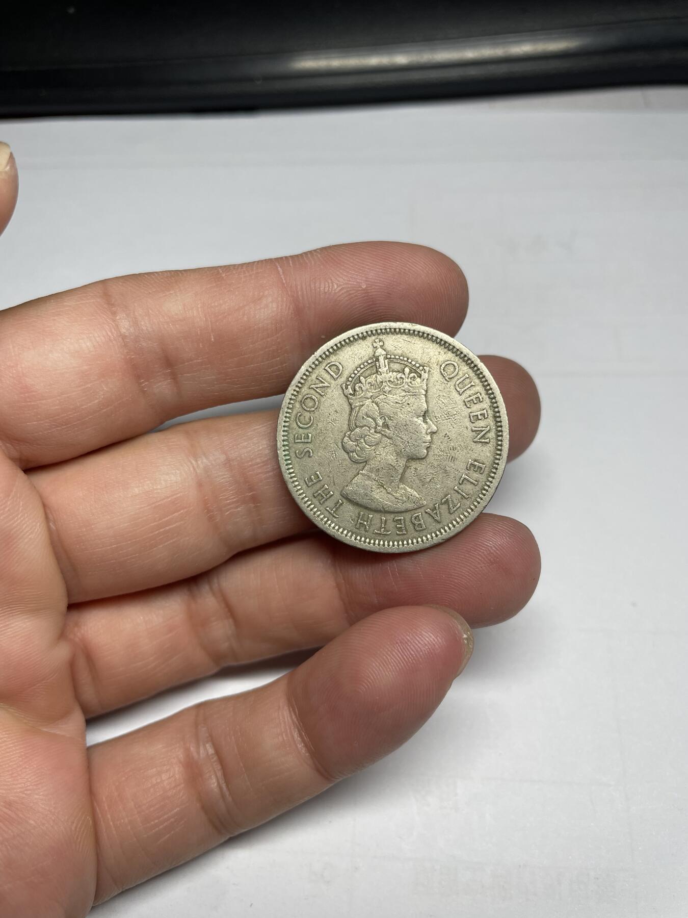 每日一拍，2024年集古藏今外币拍卖第十五期-第9场—（总第149拍），可以寄存60天，满160元包邮。 1960年香港大一元