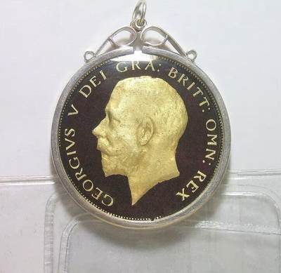 英国1916年乔治五世银币 珐琅彩镀金高浮雕精制银币章吊坠 33MM - 英国1916年乔治五世银币 珐琅彩镀金高浮雕精制银币章吊坠 33MM
