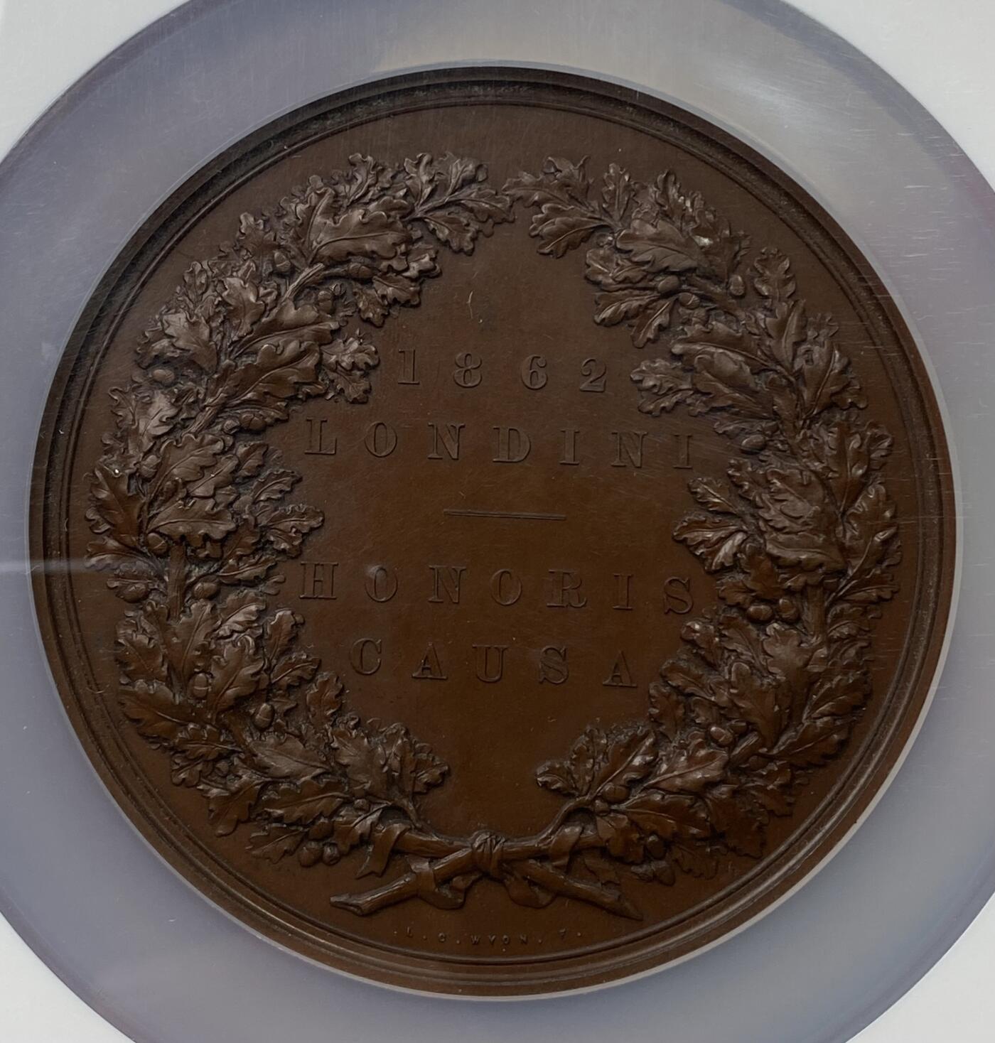 万国钱币拍卖第035期（金银流霞●万国秋季大拍） NGC MS64BN 1862年英国大不列颠南肯辛顿国际展览纪念大铜章 代表工农科学的女神环绕在不列颠尼娅周围 名誉品种 76MM