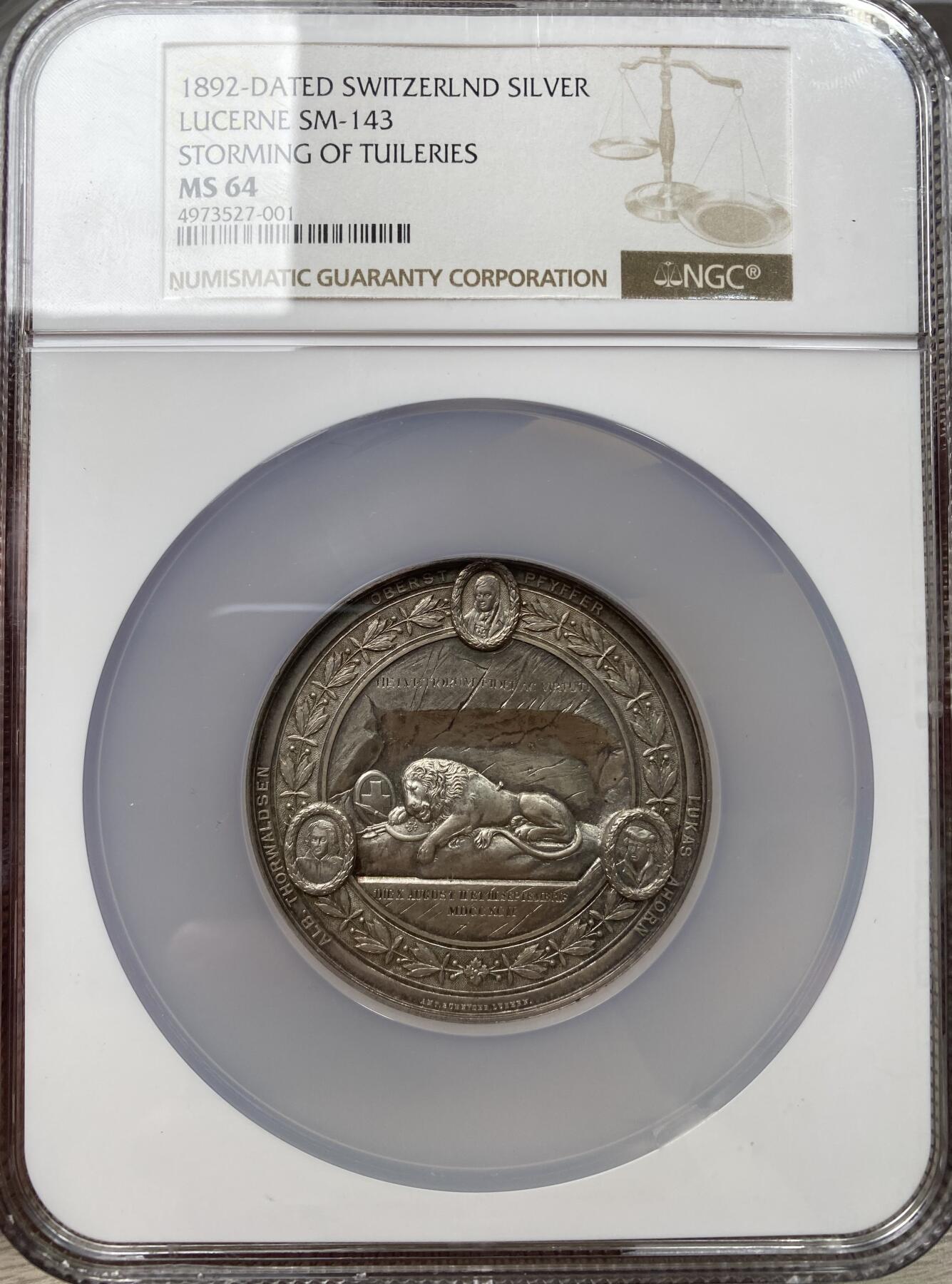 万国钱币拍卖第035期（金银流霞●万国秋季大拍） NGC MS64 1892年瑞士“悲伤的狮子”大银章 名誉品种，原味镜面，顶级品质，背后更是蕴含了一段令人可歌可泣的历史，价值飞涨品种，一枚NGC63分今年三月在HA以5040美金成交供参考。