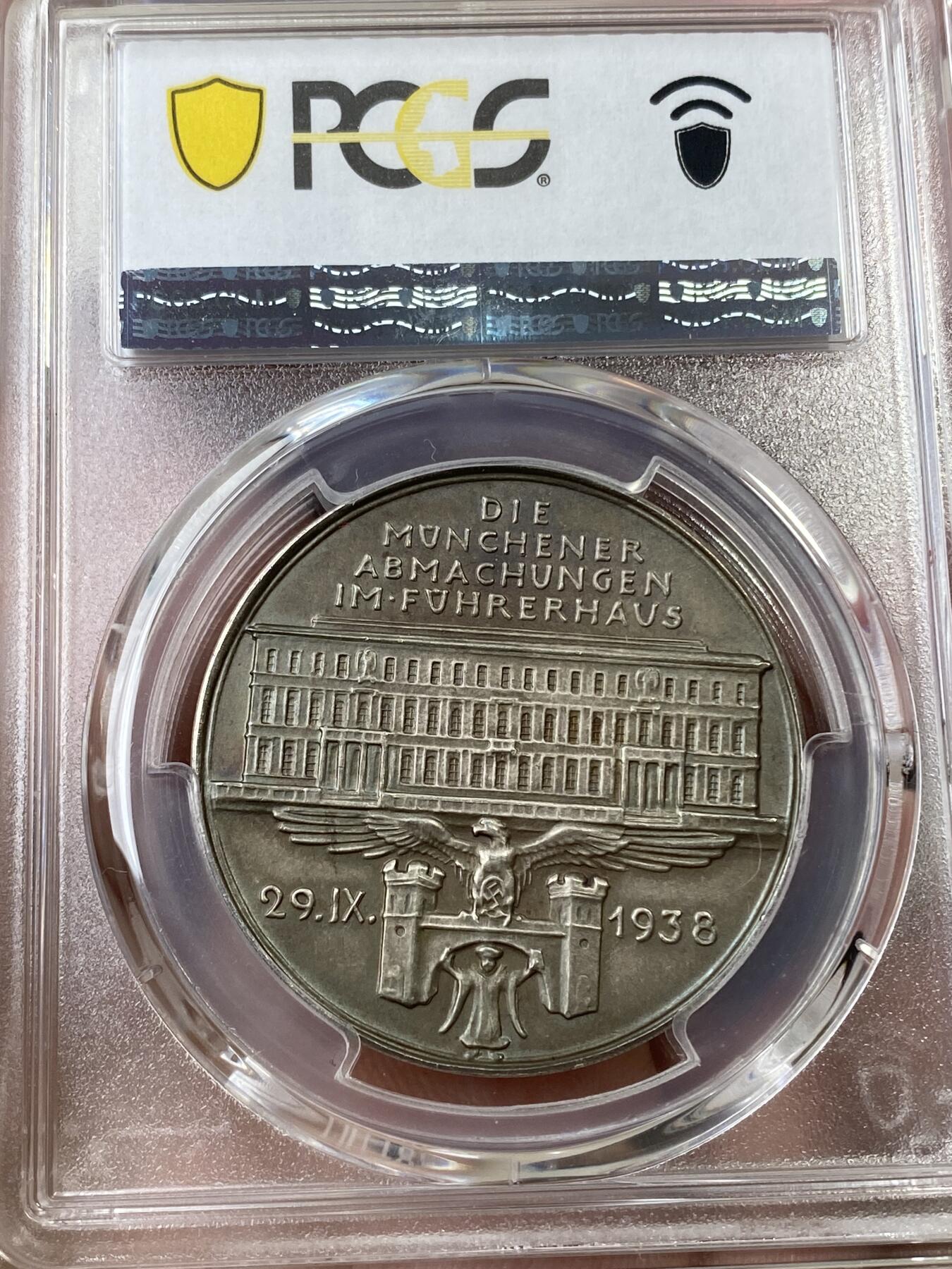 万国钱币拍卖第035期（金银流霞●万国秋季大拍） PCGS SP64 1938年德国慕尼黑协定纪念银章 卡尔哥茨顶级名誉品种 1938年9月29日至30日英国、法国、纳粹德国、意大利四国首脑张伯伦、达拉第、胡子、墨索里尼在慕尼黑会议上签订条约 英法畏战牺牲捷克斯洛伐克利益 将苏台德区割让给德国
