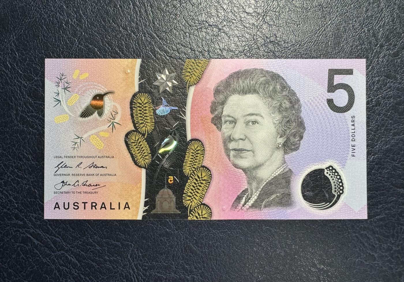 收藏联盟Quantum Auction 第380期拍卖  澳大利亚2016年5元首发AA冠 品相全新UNC