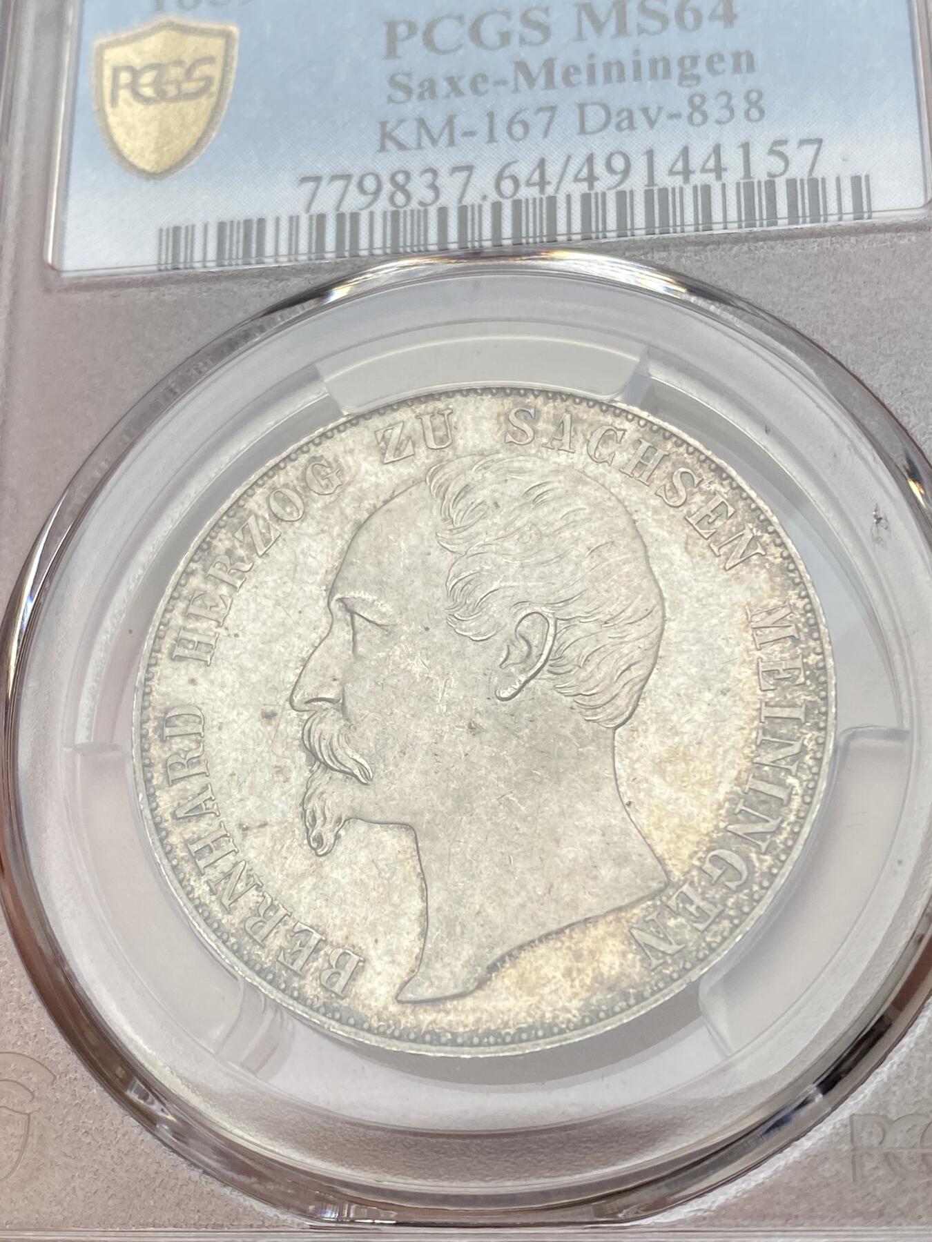 万国钱币拍卖第035期（金银流霞●万国秋季大拍） PCGS MS64 1859年德国萨克森-梅宁根大窗帘盾徽流通1泰勒 小邦中的极难品种，原味深打，五彩转光，PC冠军分。