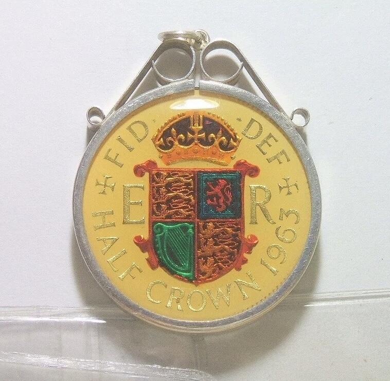 英国1963年伊丽莎白珐琅镀金高浮雕精制带釉币章银圈吊坠 33MM