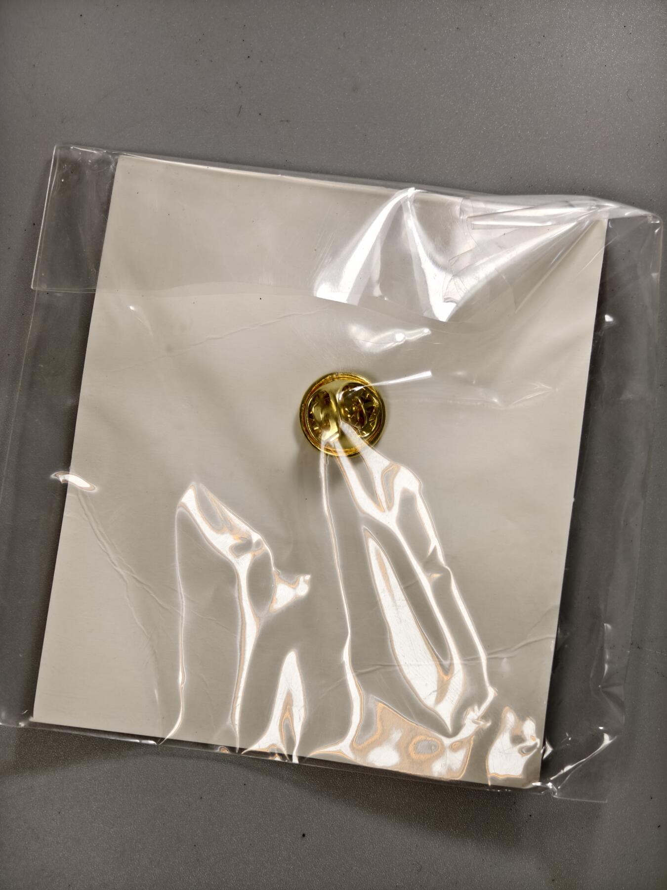 九期新疆小崔一丝路币杂件工艺品徽章拍卖 兵团记忆章子