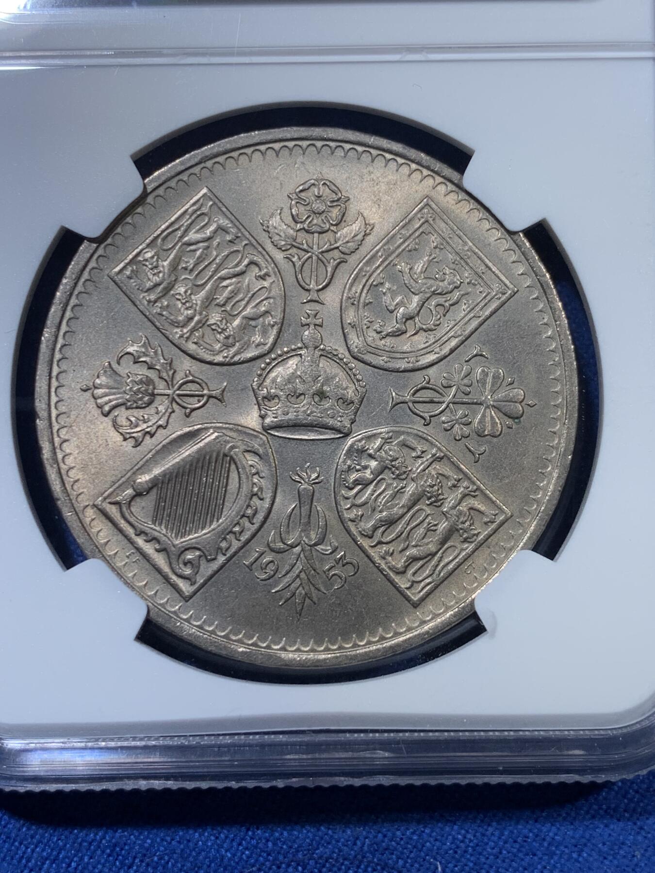 《竞宝斋》第313场 周日，周一 2场连拍 （全场包邮） NGC MS64 英国1953年伊丽莎白二世登基纪念克朗