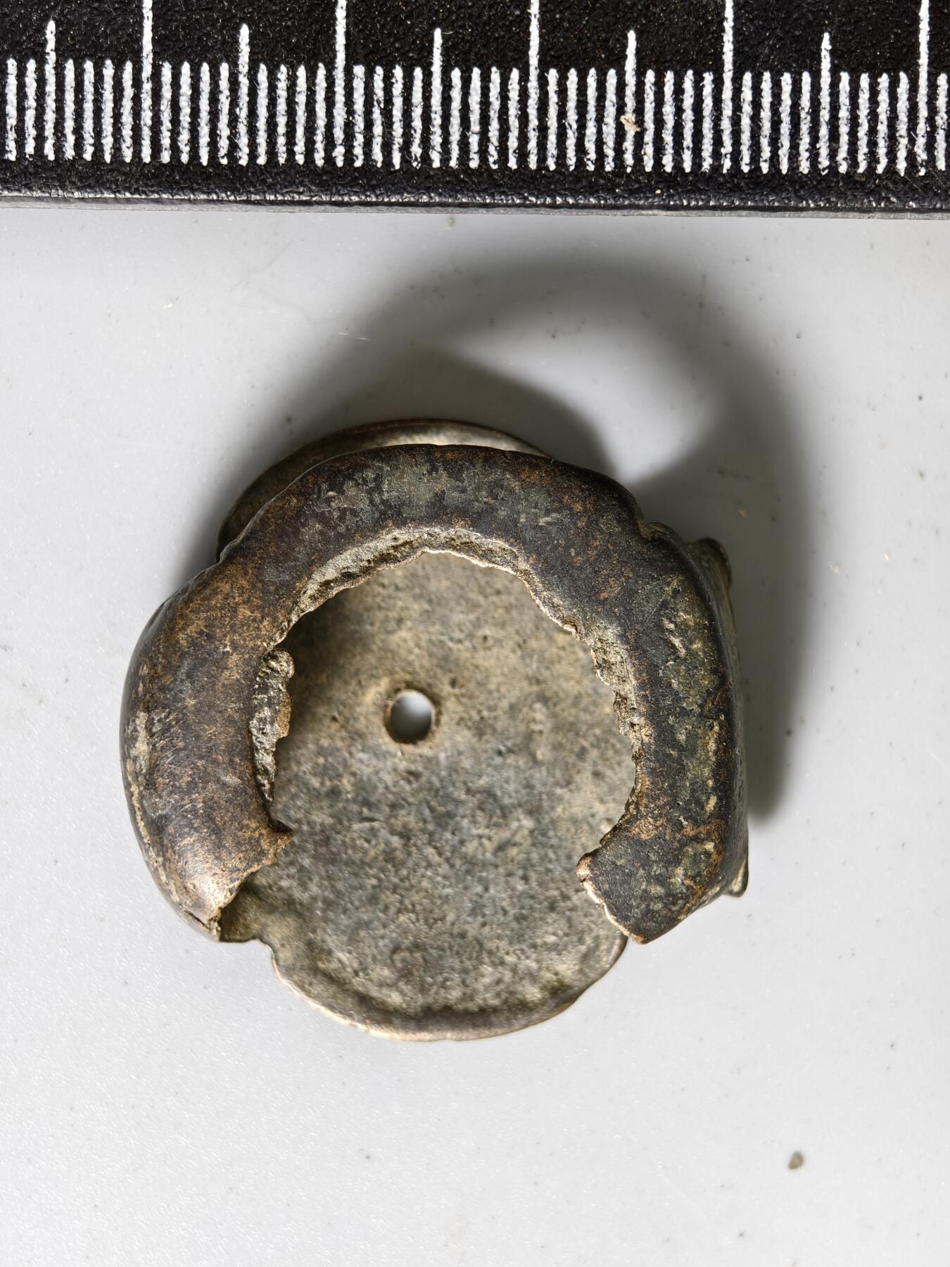 九期新疆小崔一丝路币杂件工艺品徽章拍卖 皮带扣