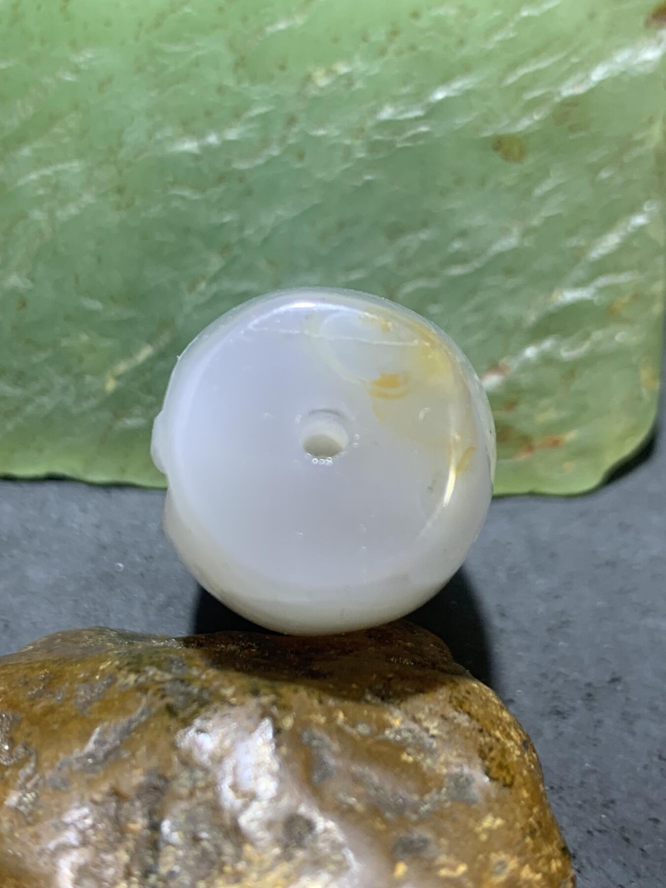 高玉化亚光海洋玉髓手工俏色巧雕寻仙问道意境大桶珠一个！