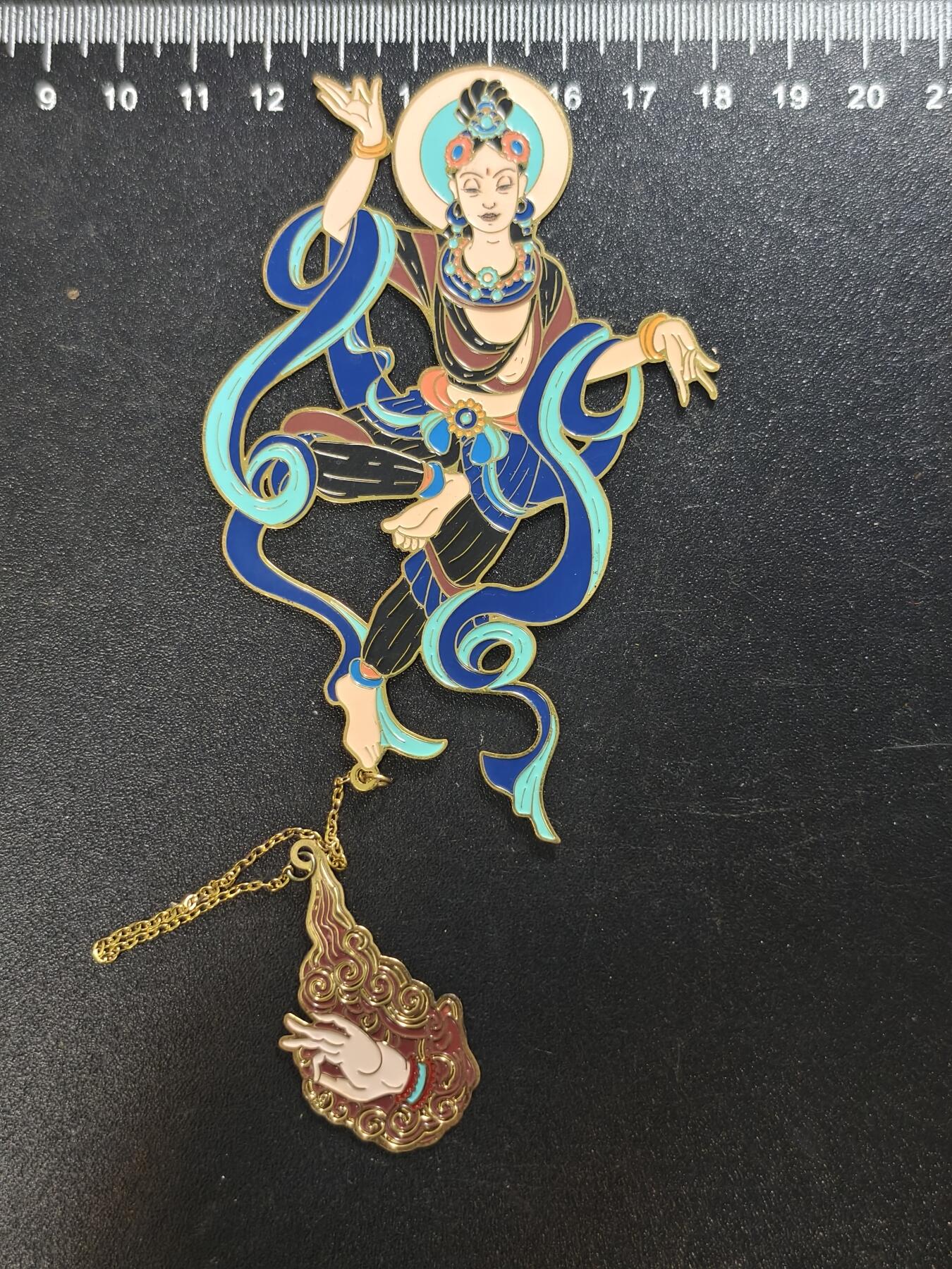 九期新疆小崔一丝路币杂件工艺品徽章拍卖 新疆自治区博物馆文创品