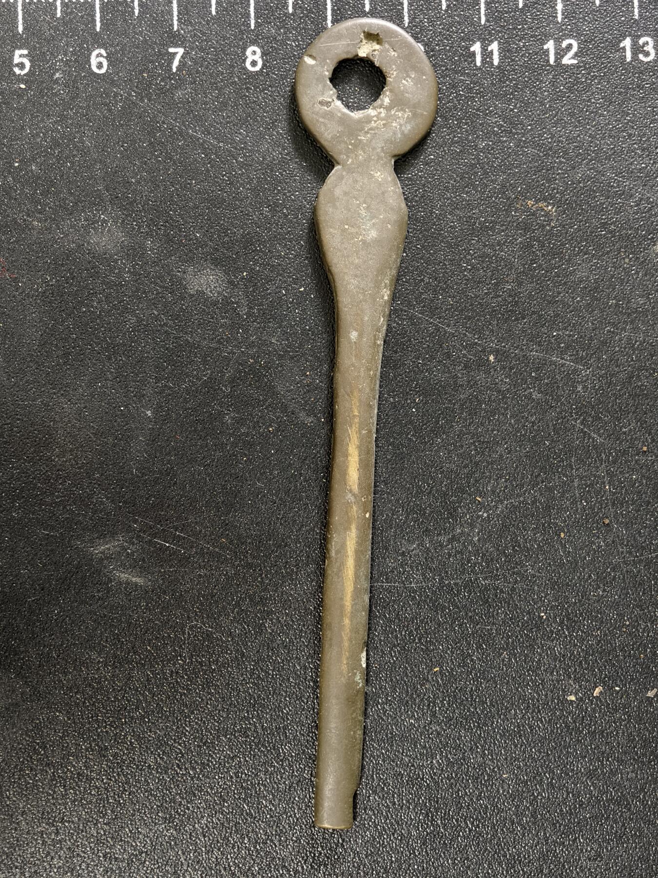 九期新疆小崔一丝路币杂件工艺品徽章拍卖 老工具