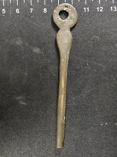 九期新疆小崔一丝路币杂件工艺品徽章拍卖 - 老工具