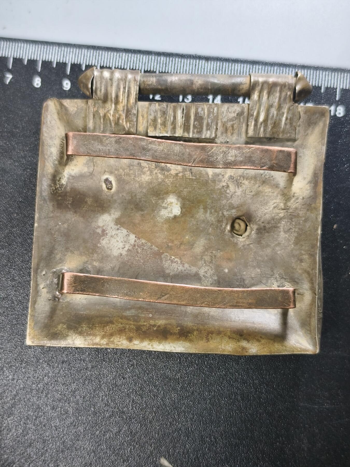 九期新疆小崔一丝路币杂件工艺品徽章拍卖 藏传佛教用品