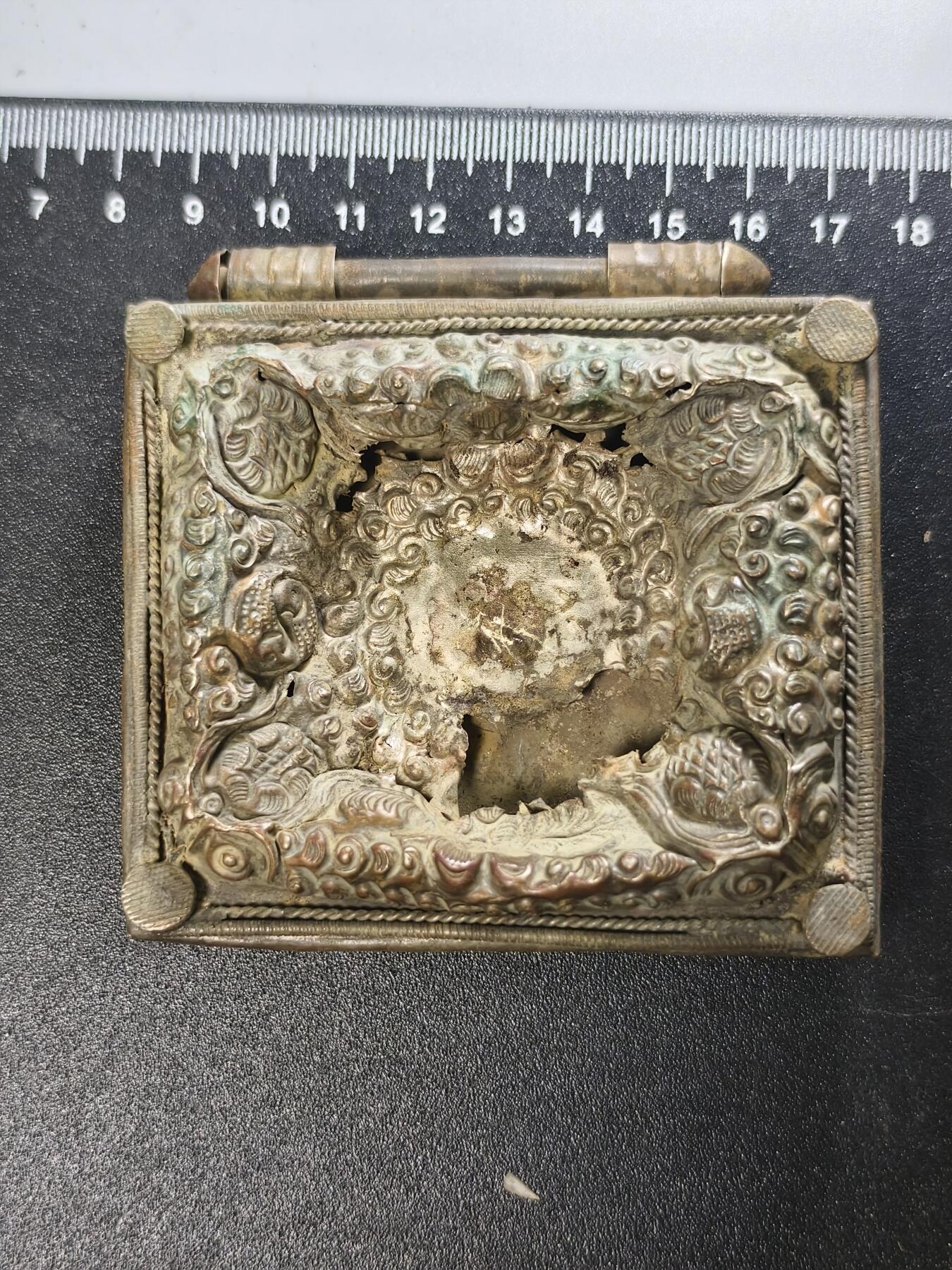 九期新疆小崔一丝路币杂件工艺品徽章拍卖 藏传佛教用品